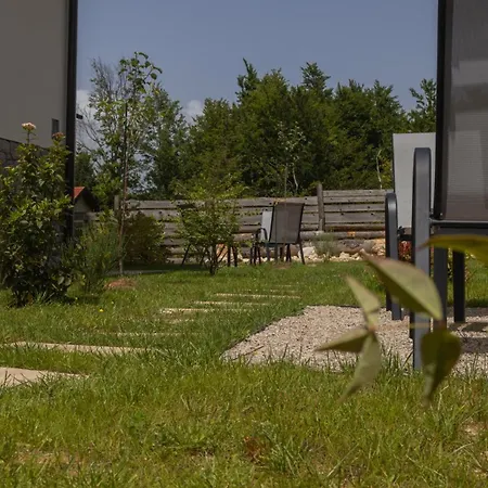 Plitvicka Kuca M - Holiday Lodge-3