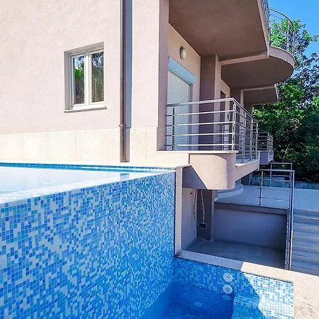 Guest House Manuela-3