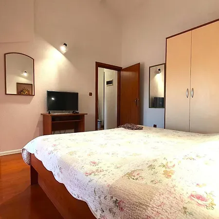 Apartments Villa Tre Marie-2