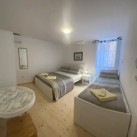 Boutique House Djak-3