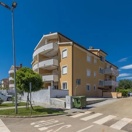 Apartment Nena-3