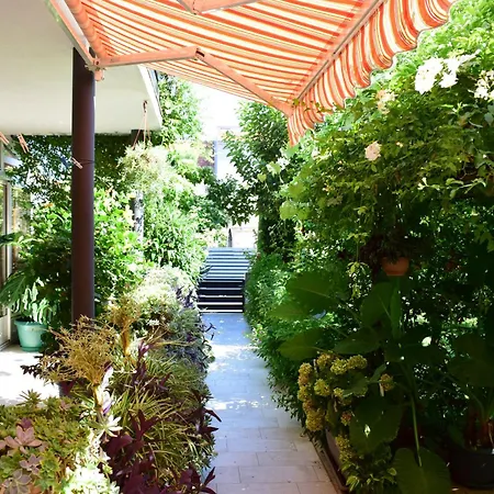 Rooms Vila Mautner-2