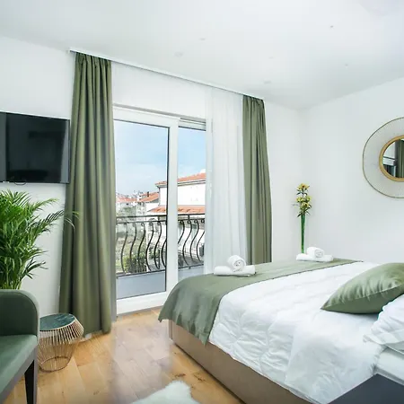 Kasa Rooms 1-2