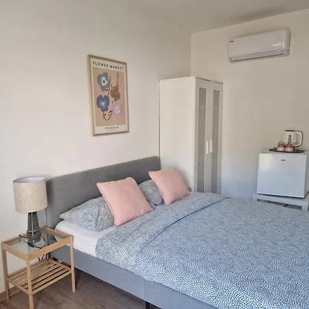 Rooms Lav-2