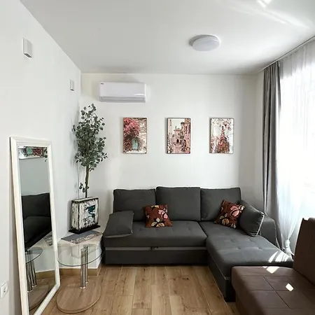 Palloma Studios-3