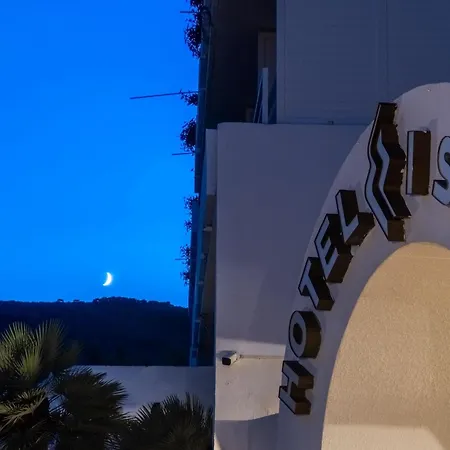Hotel Issa-3
