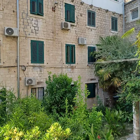 Jr Luxury Guesthouse-3