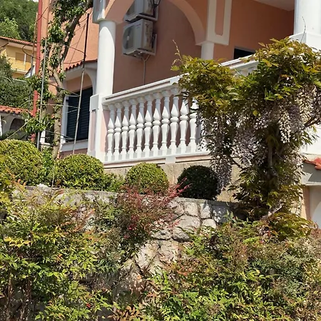 Bed And Breakfast Villa Iris-2