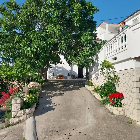 Ljubica Apartments And Rooms-2