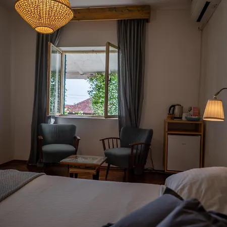 Guest House Mediterranea-3