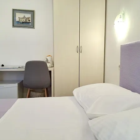Medulic Palace Rooms & Apartments-3