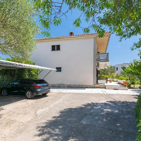 Apartment Milka-3
