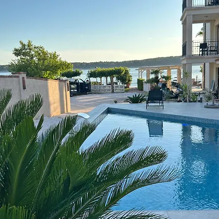 Guest House Villa Papalina-3