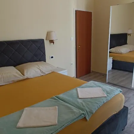 Apartments And Rooms Lanca-2
