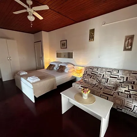 Apartments And Rooms Sinka-3