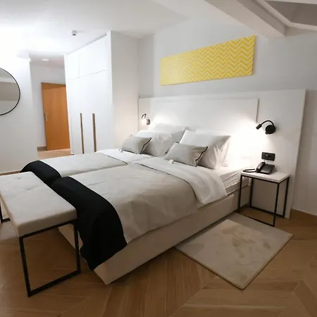 Aparthotel Milenij-3
