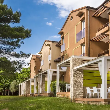 Apartments Stella Plava Laguna-2