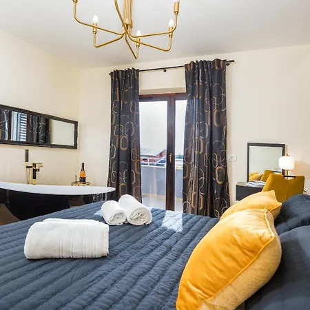Marceta - Apartments & Rooms With Swimming Pool-3