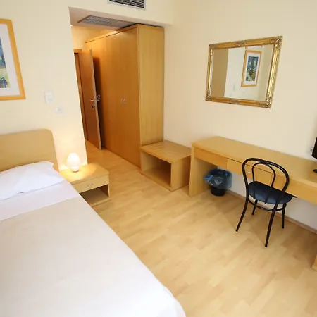 Hotel Lucija-2