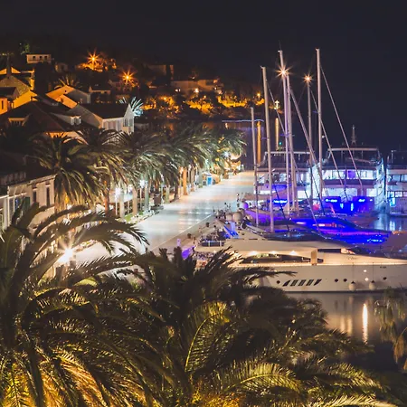 Park Hvar-3