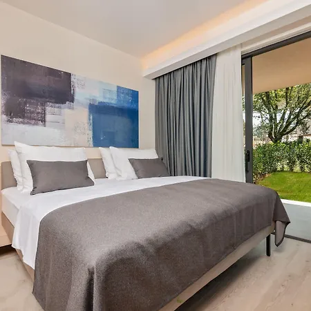 Garden Suites Park Plava Laguna-2