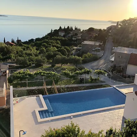 Apartmani Ana-2