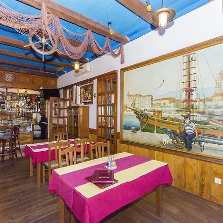 Palma Rooms B&B-3