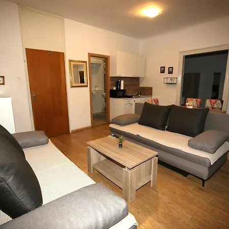 Odeon Apartment And Rooms-3