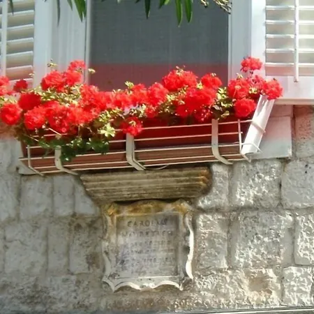 Carol Rooms-3