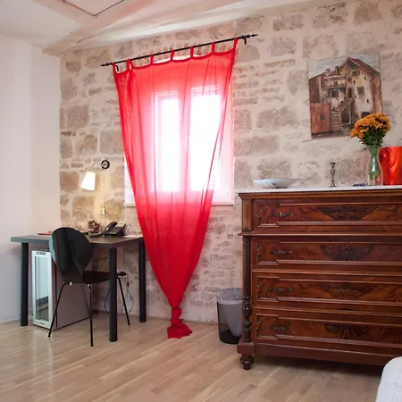 Bed & Breakfast Vila Baguc-3