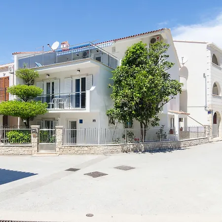 Rooms & Apartments Barisic-2