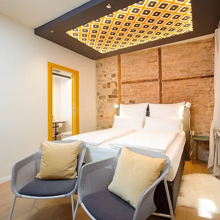 Luxury Rooms Bajamonti-2
