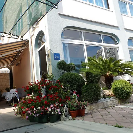 Guesthouse Rooms Split-2