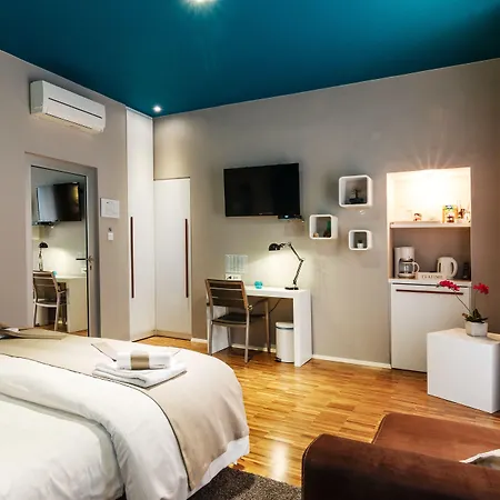 Riva Luxury Rooms-2