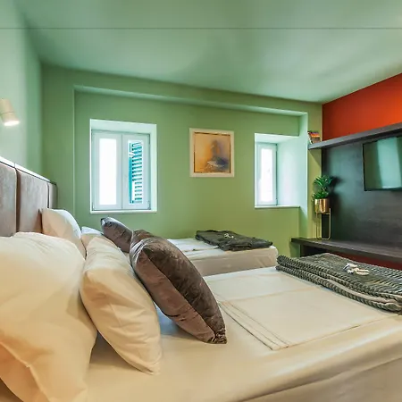 Xboutique Rooms Marinac-2