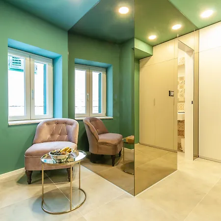 Xboutique Rooms Marinac-3