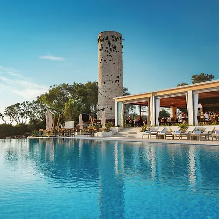 Isabella Island Miramare Suites & Villas, Valamar Collection-3