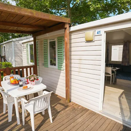 Happy Camp Mobile Homes In Camping Park Umag-3