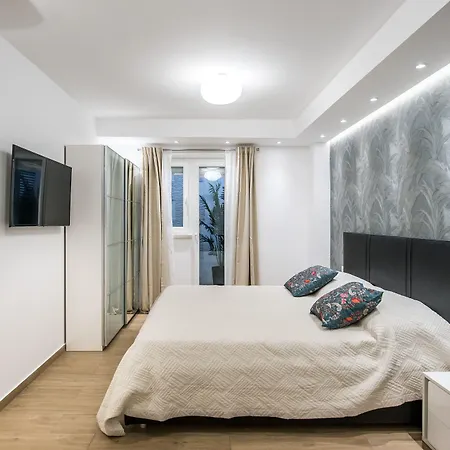 Dubrovnik Spectrum Rooms-2