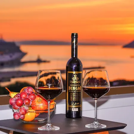 Horizon Luxury Suites & Design Rooms-3