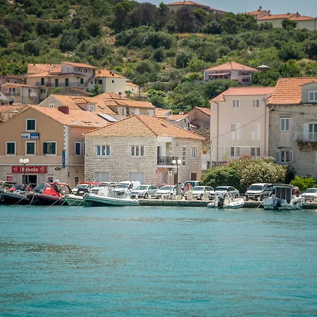 4 Elements Old Town Views Rooms-3