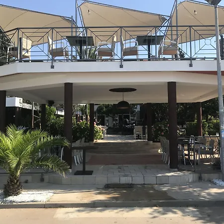 Guesthouse Punta Mira - Beachfront-2