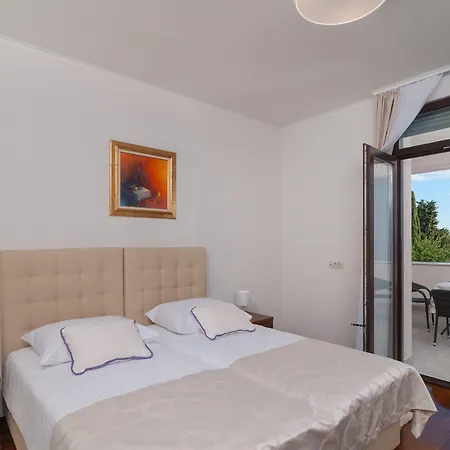 Luxury Rooms Near The Beach-3