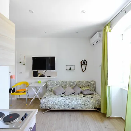 Apartments Bulovic In The Very Center Of Split-2