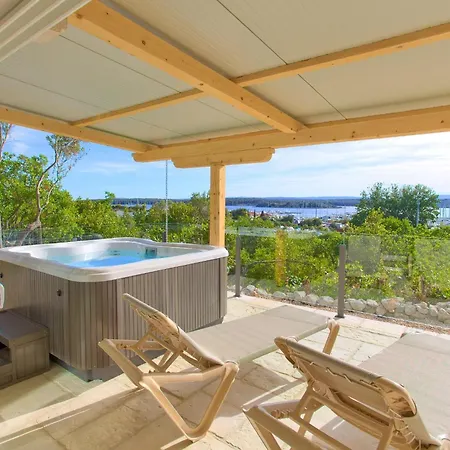 Holiday Homes Kanajt-3