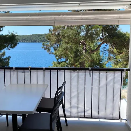 Apartments And Rooms By The Sea Mali Losinj-2
