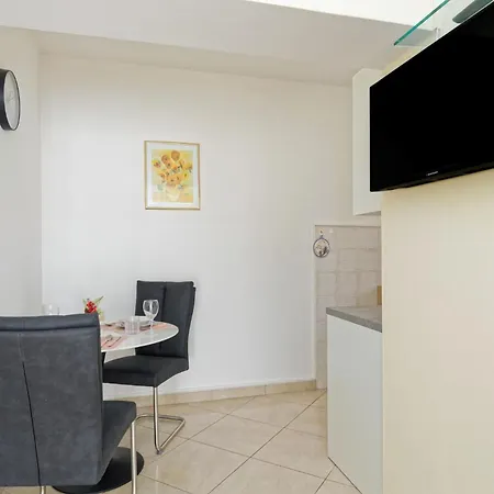 Apartments Marta By Rent Istria-3