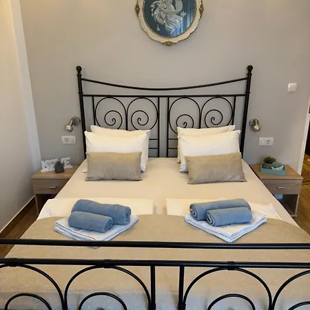 Rooms Lucia-2