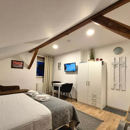 Rooms Garden-2