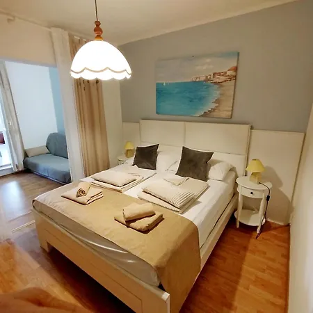 Rooms And Apartments Palma B&B-2